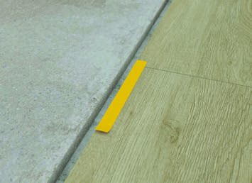 Klebestreifen setzen