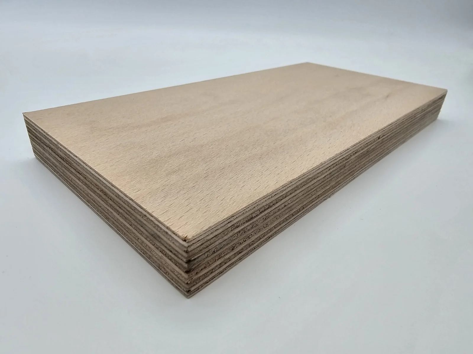 buche-sperrholz-b-bb_detail_famhaus.webp