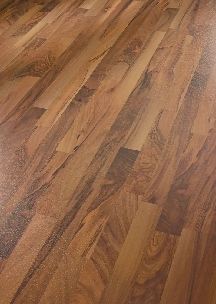 MeisterDesign. laminate LC 55 S  - Dekor: Nussbaum 00211